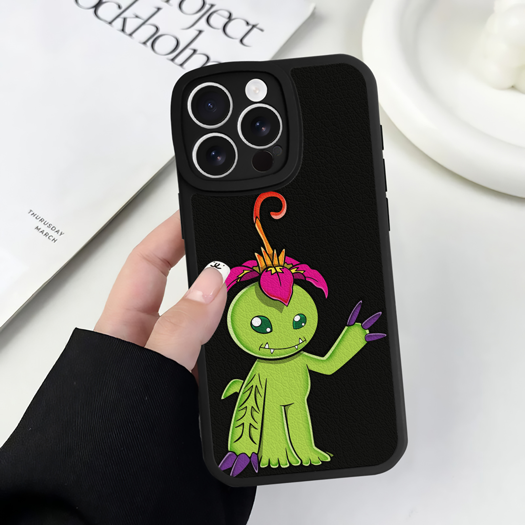 （画像用） Digimon デジタルモンスター/デジモン 【iPhone 16シリーズ対応】シリコンスマホケース（レザー調） 材質：シリコン
